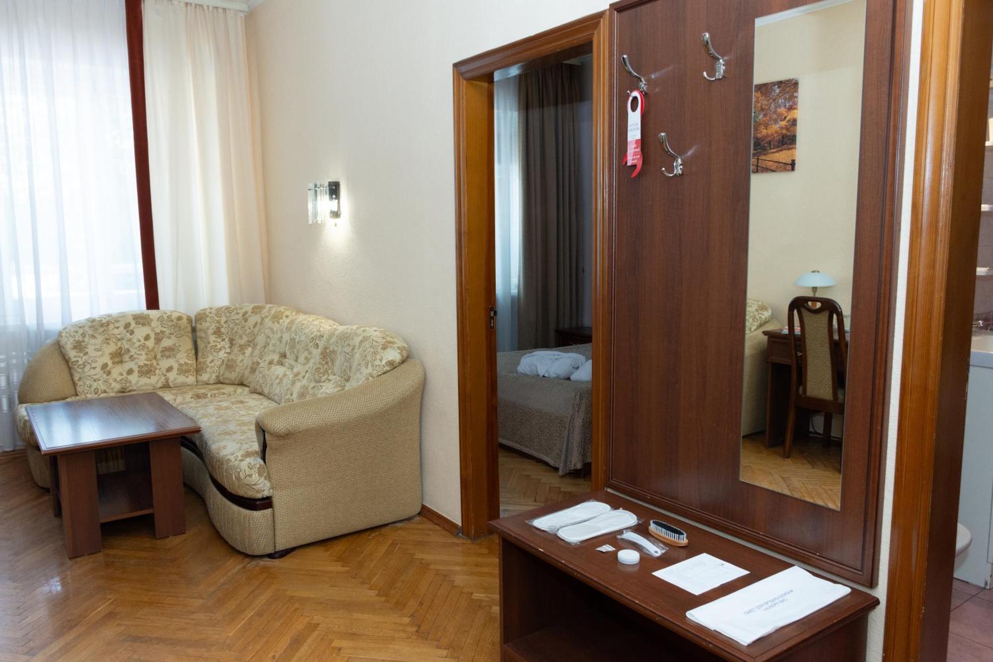 Kremin Hotel Кременчуг Экстерьер фото