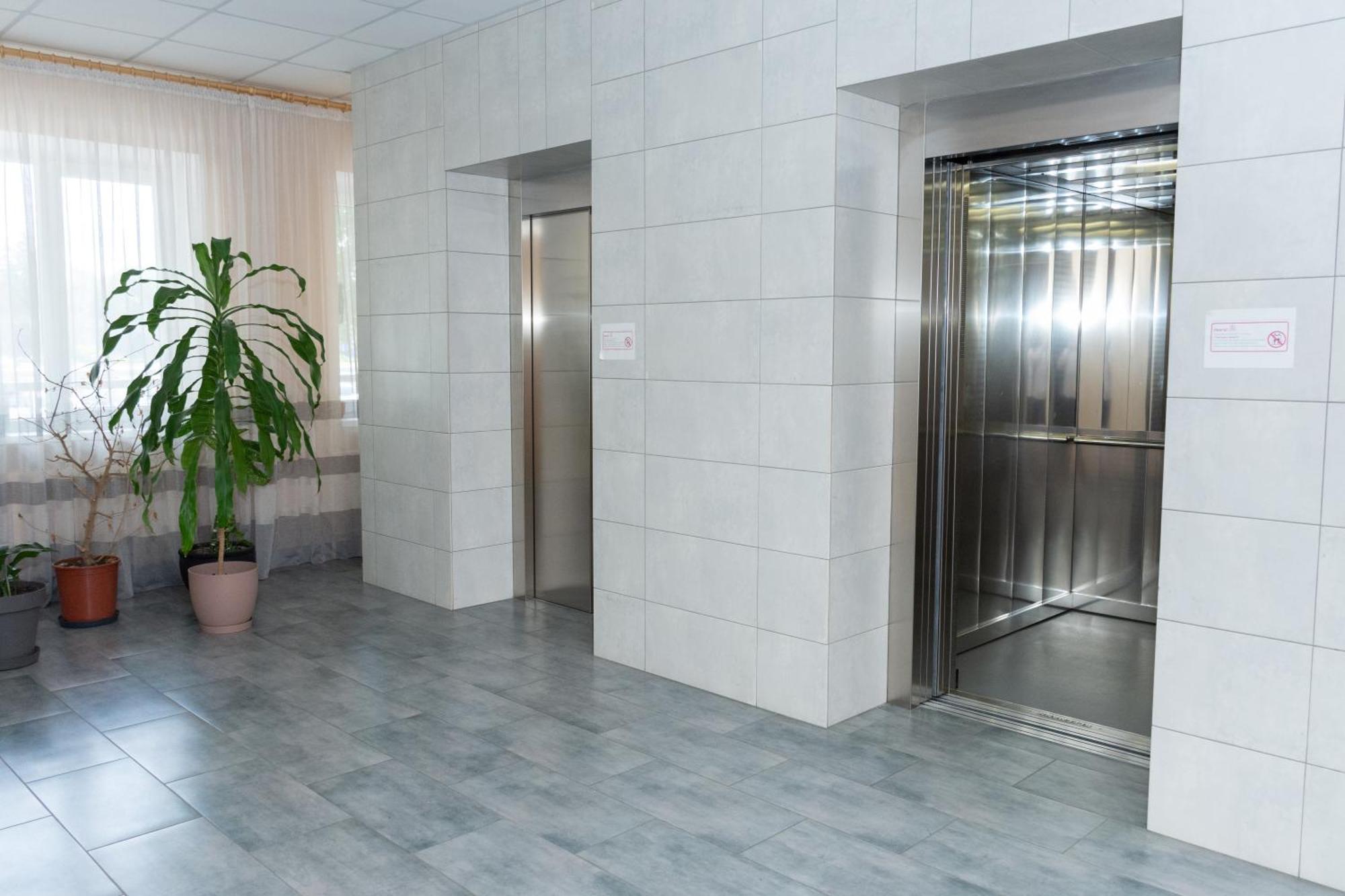 Kremin Hotel Кременчуг Экстерьер фото