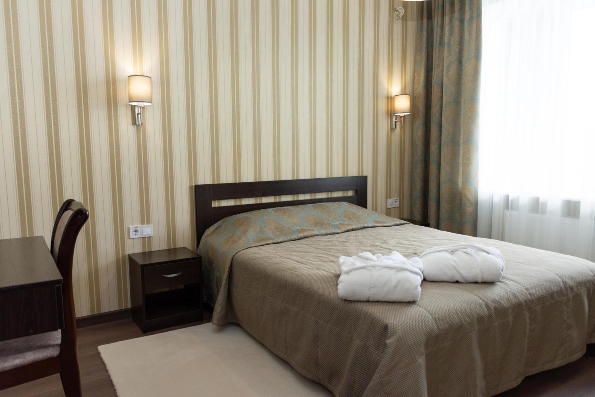Kremin Hotel Кременчуг Экстерьер фото