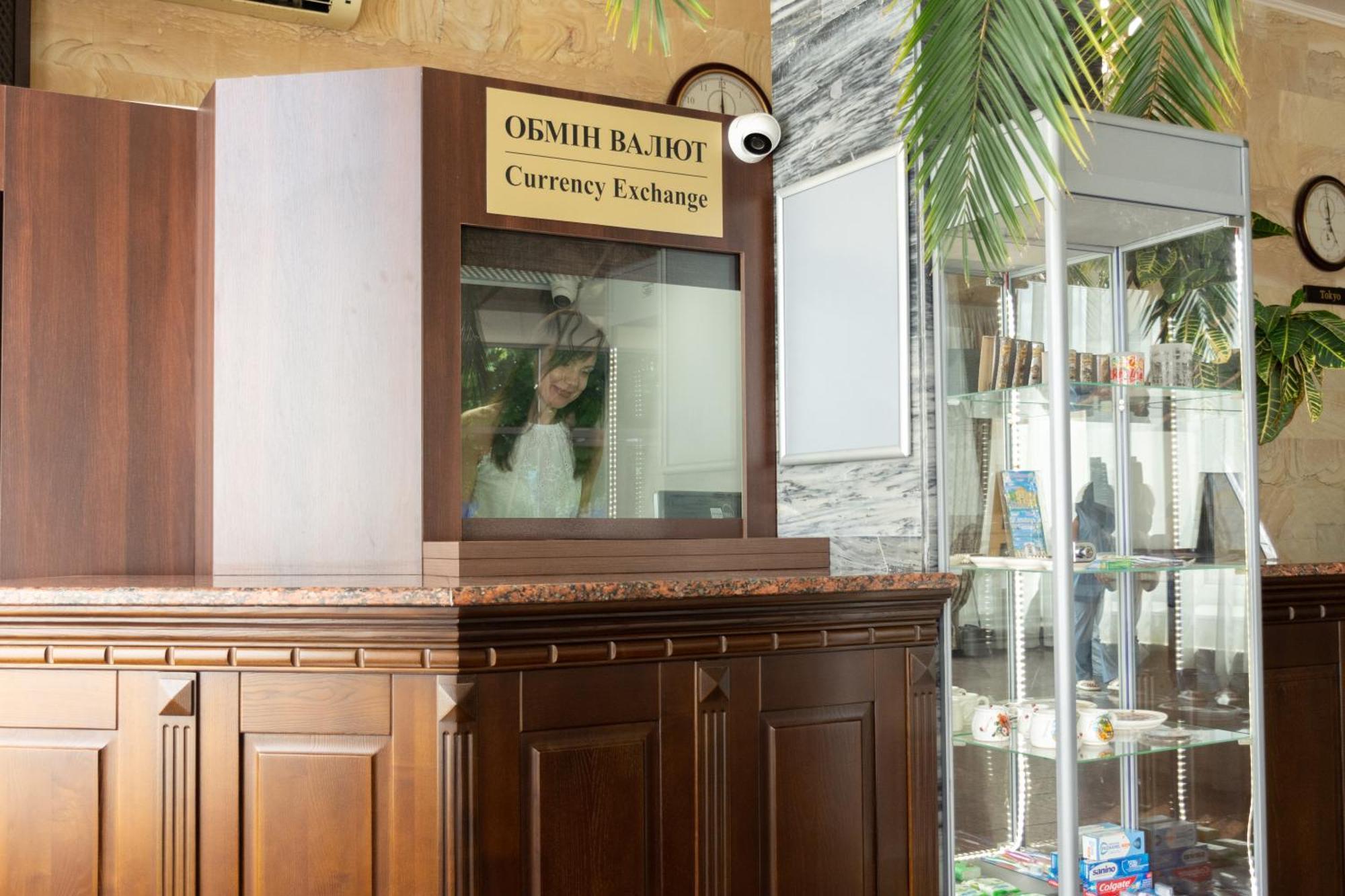 Kremin Hotel Кременчуг Экстерьер фото
