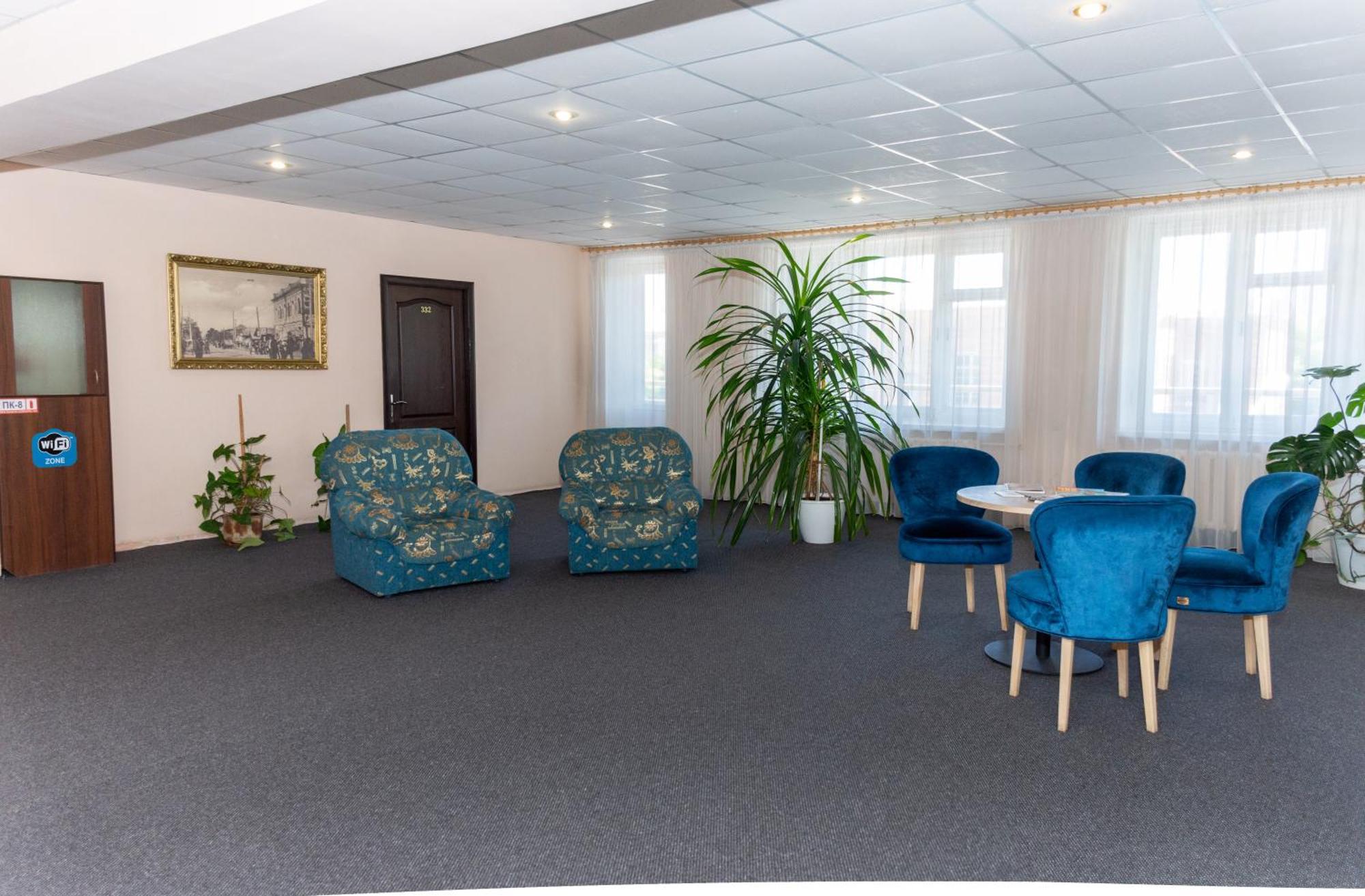 Kremin Hotel Кременчуг Экстерьер фото