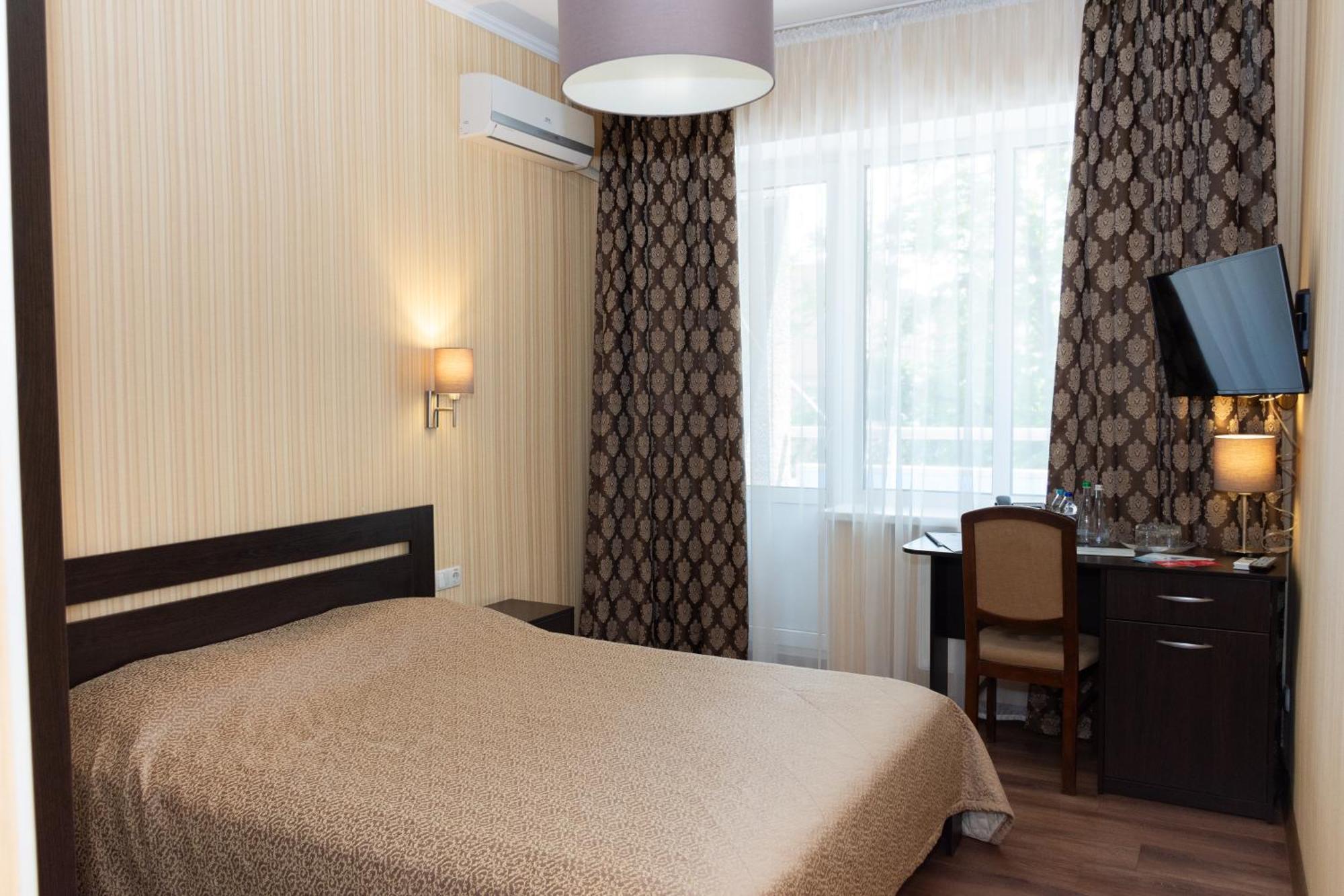Kremin Hotel Кременчуг Экстерьер фото